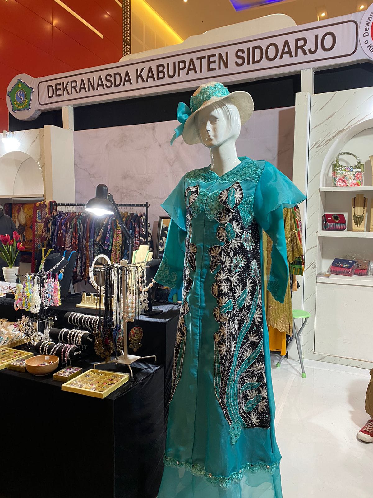 pameran batik surabaya